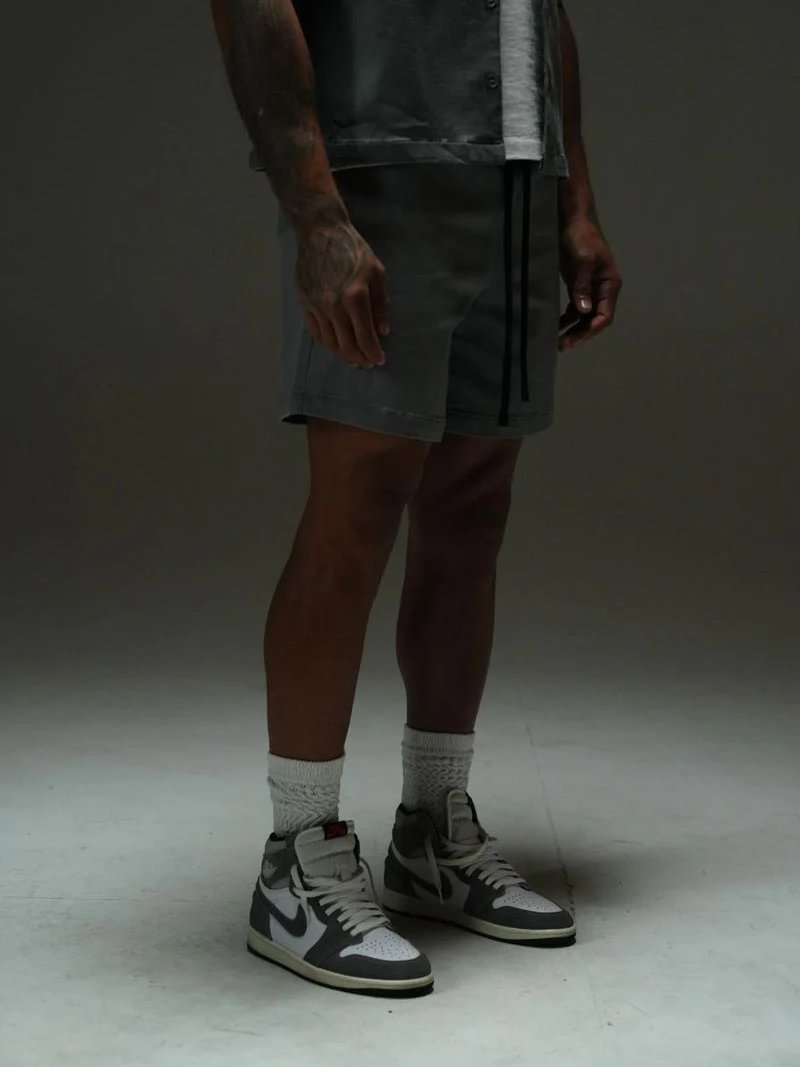 ANANKE HOMAGE RELAX SHORT LT GREY