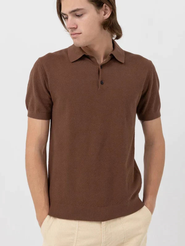 RHYTHM TEXTURED KNIT SHORT SLEEVE POLO BROWN