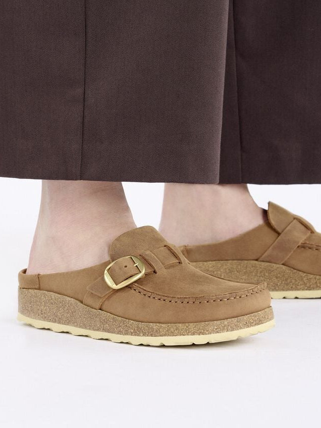 BIRKENSTOCK BUCKLEY OILED LEATHER CLOG COGNAC