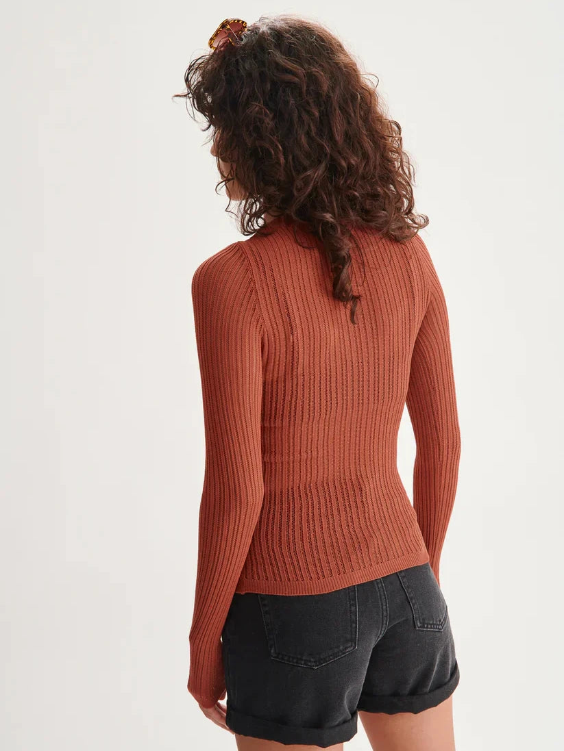 24COLOURS SHEER PULLOVER RUST