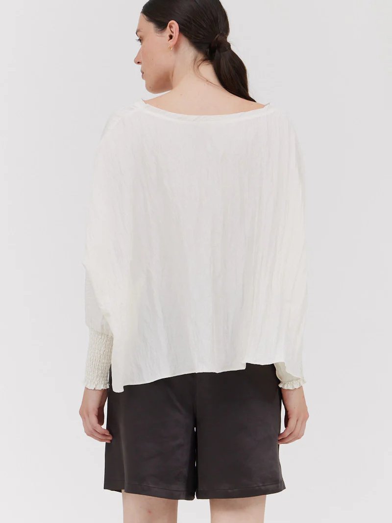 GRADE & GATHER SMOCKED CUFF BOXY TOP MILK