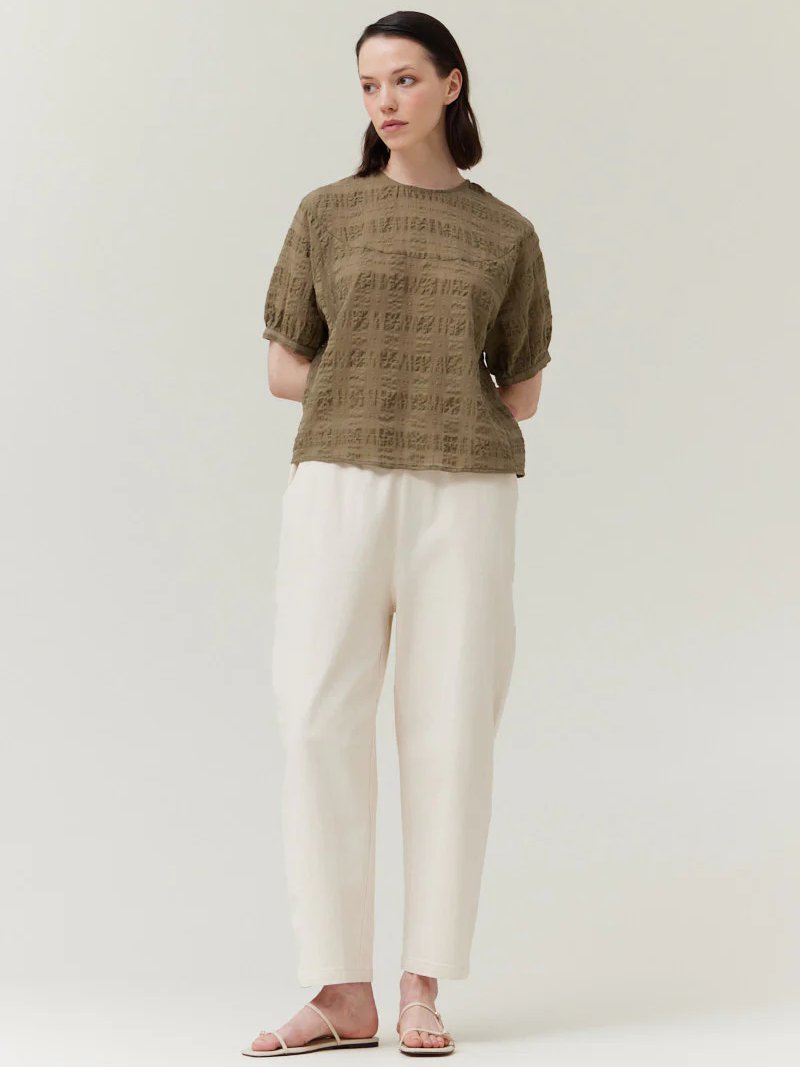 GRADE & GATHER LOOSE FIT TEXTRED TOP DUSTY OLIVE