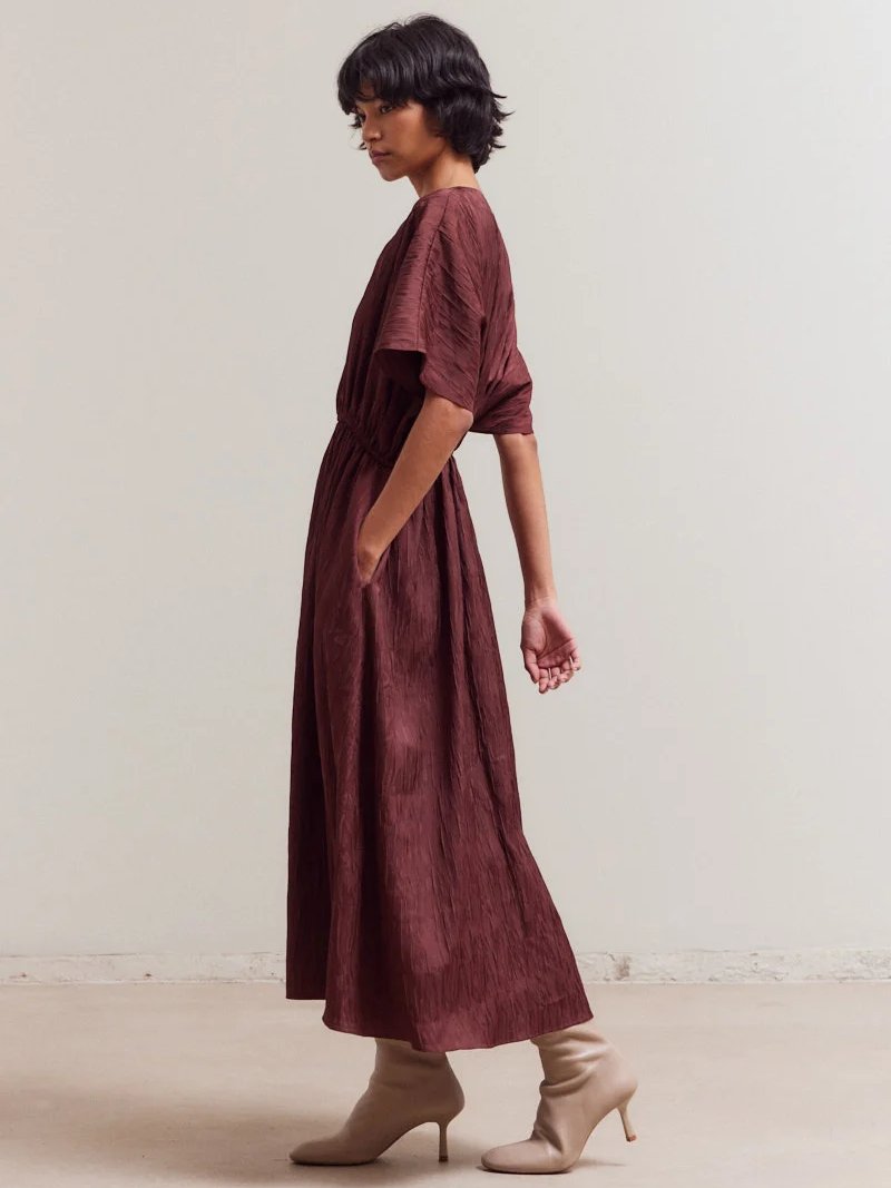 GRADE & GATHER KELLY BAT WING SHORT SLEEVE DRESS PORT