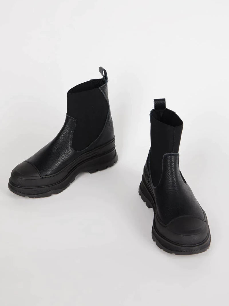 INTENTIONALLY BLANK COURT LUG SOLE PLATFORM BOOT BLACK