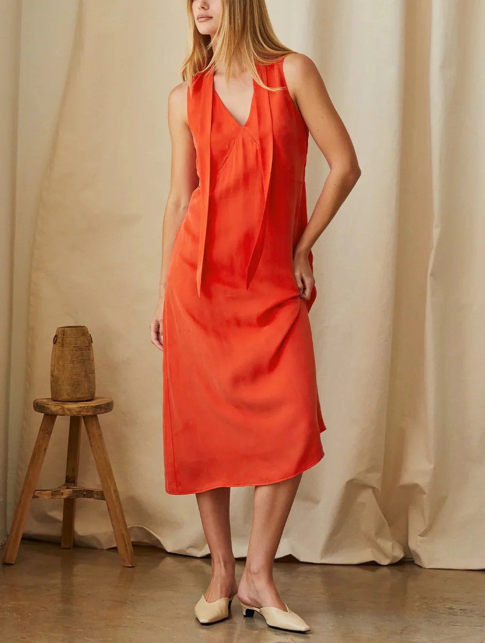 CRESCENT DOLLY CUPRO MAXI DRESS WITH SCARF POPPY
