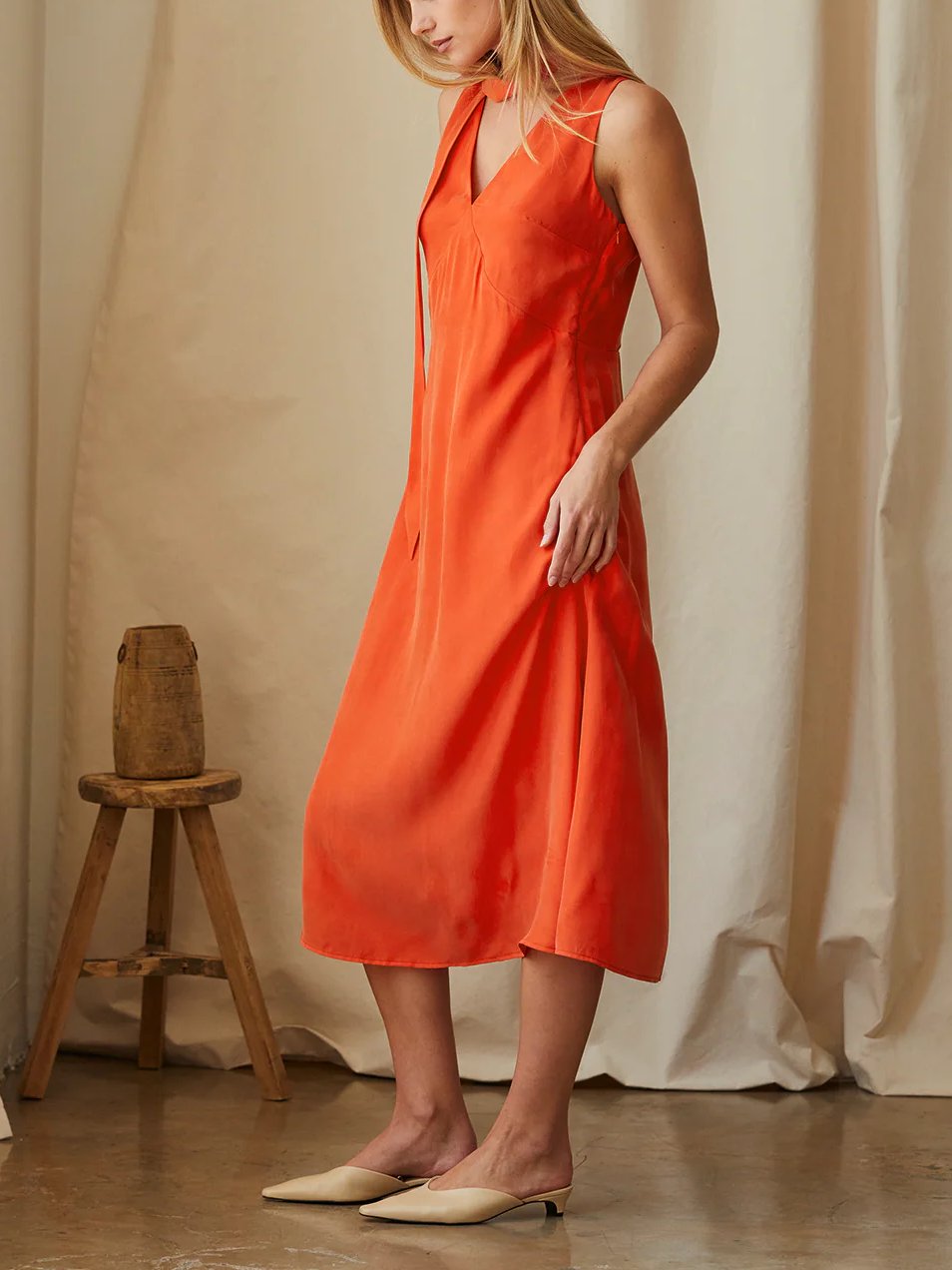 CRESCENT DOLLY CUPRO MAXI DRESS WITH SCARF POPPY