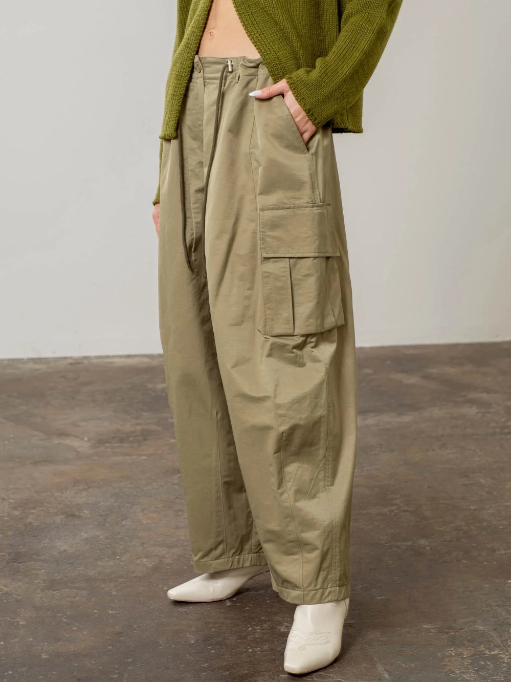 MOON RIVER ADJUSTABLE DRAWSTRING WAIST CARGO PANT OLIVE