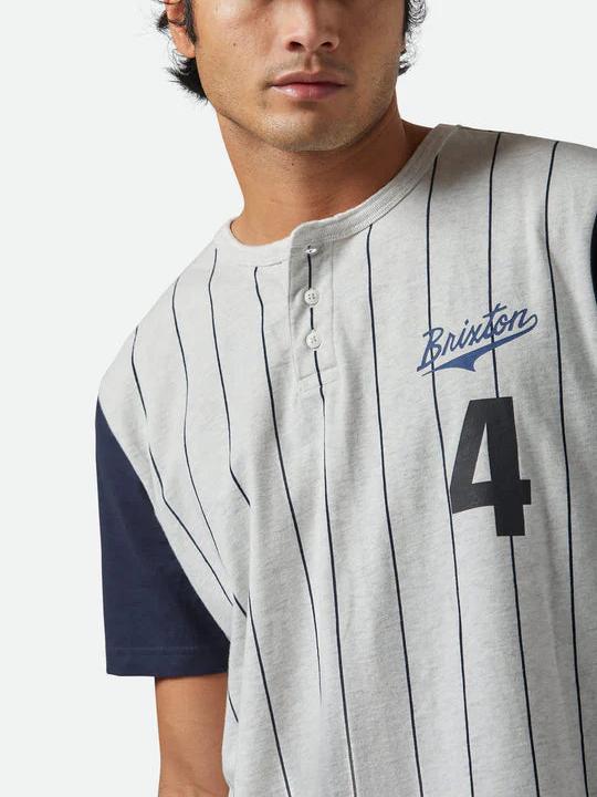 BRIXTON THE LEAGUE BASEBALL TEE HEATHER GREY ASH/WASHED NAVY
