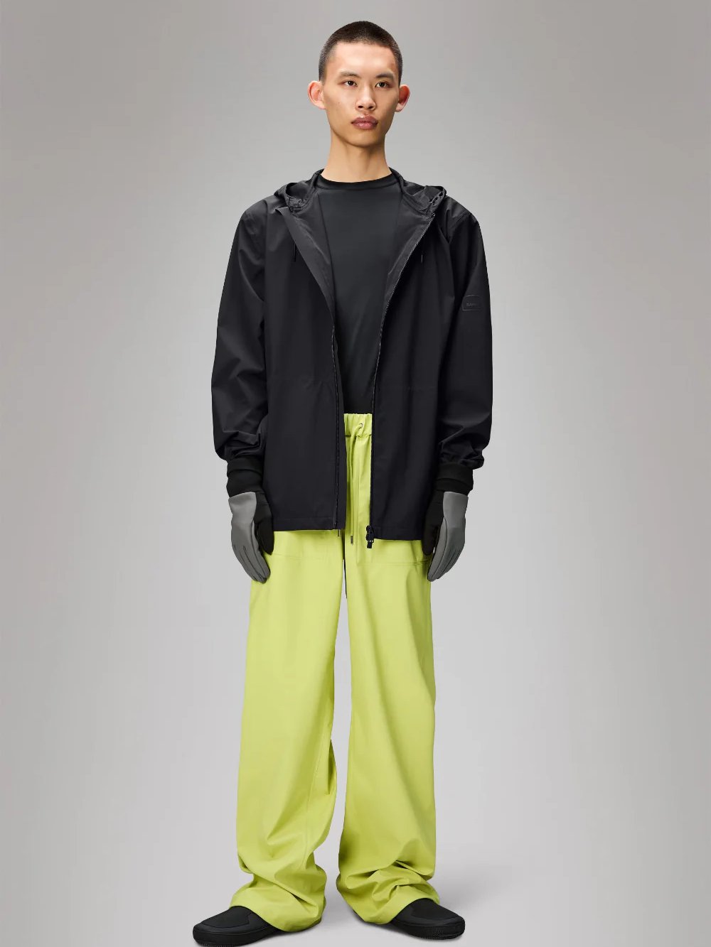 RAINS SUVA HARDSHELL JACKET BLACK