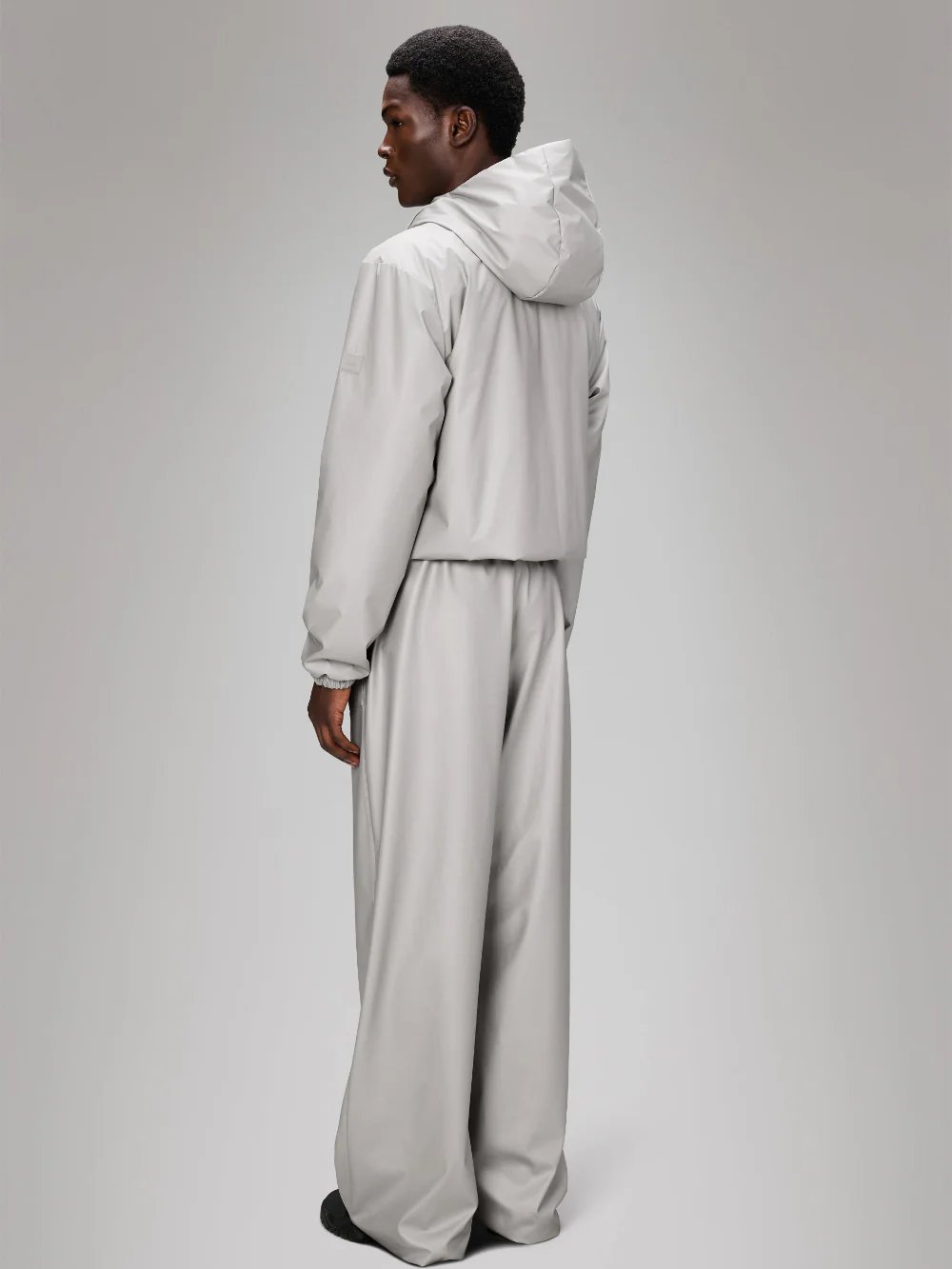 RAINS LOHJA SHORT INSULATED JACKET NIMBUS