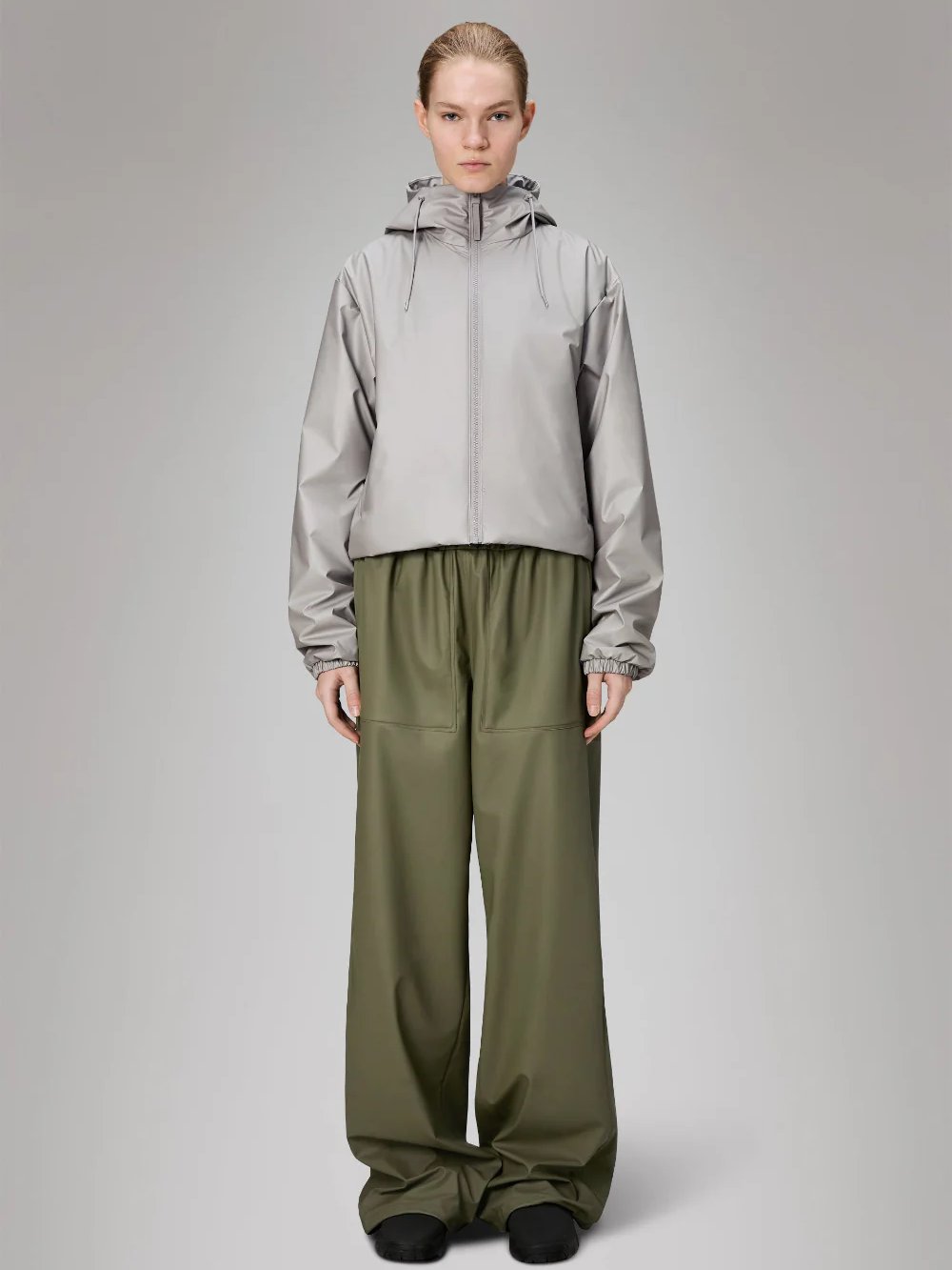 RAINS LOHJA SHORT INSULATED JACKET NIMBUS