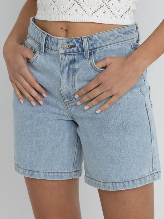 RHYTHM TOUR DENIM BERMUDA SHORT LIGHT BLUE