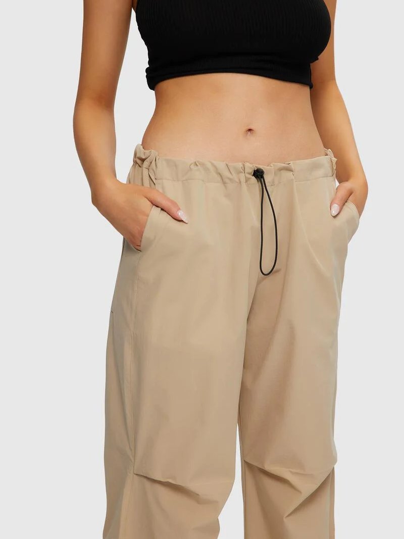 KUWALLA LOW CUT BAGGY PARACHUTE PANT TOAST