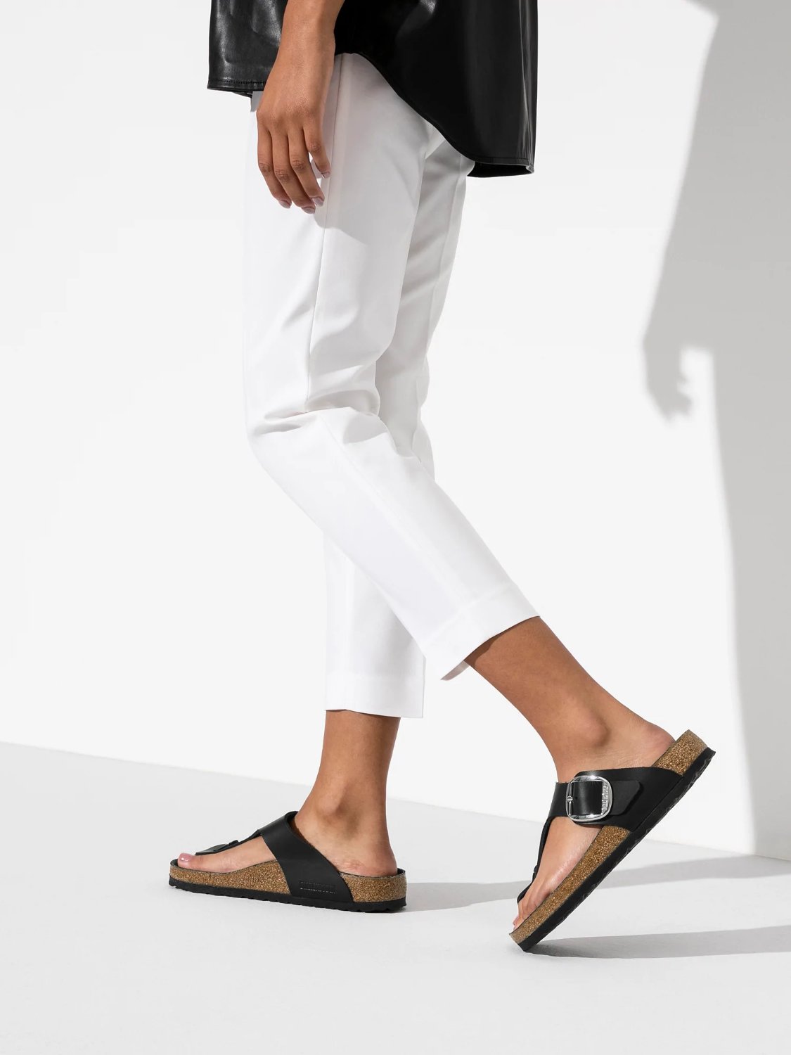 BIRKENSTOCK GIZEH BIG BUCKLE BLACK OIL LEATHER