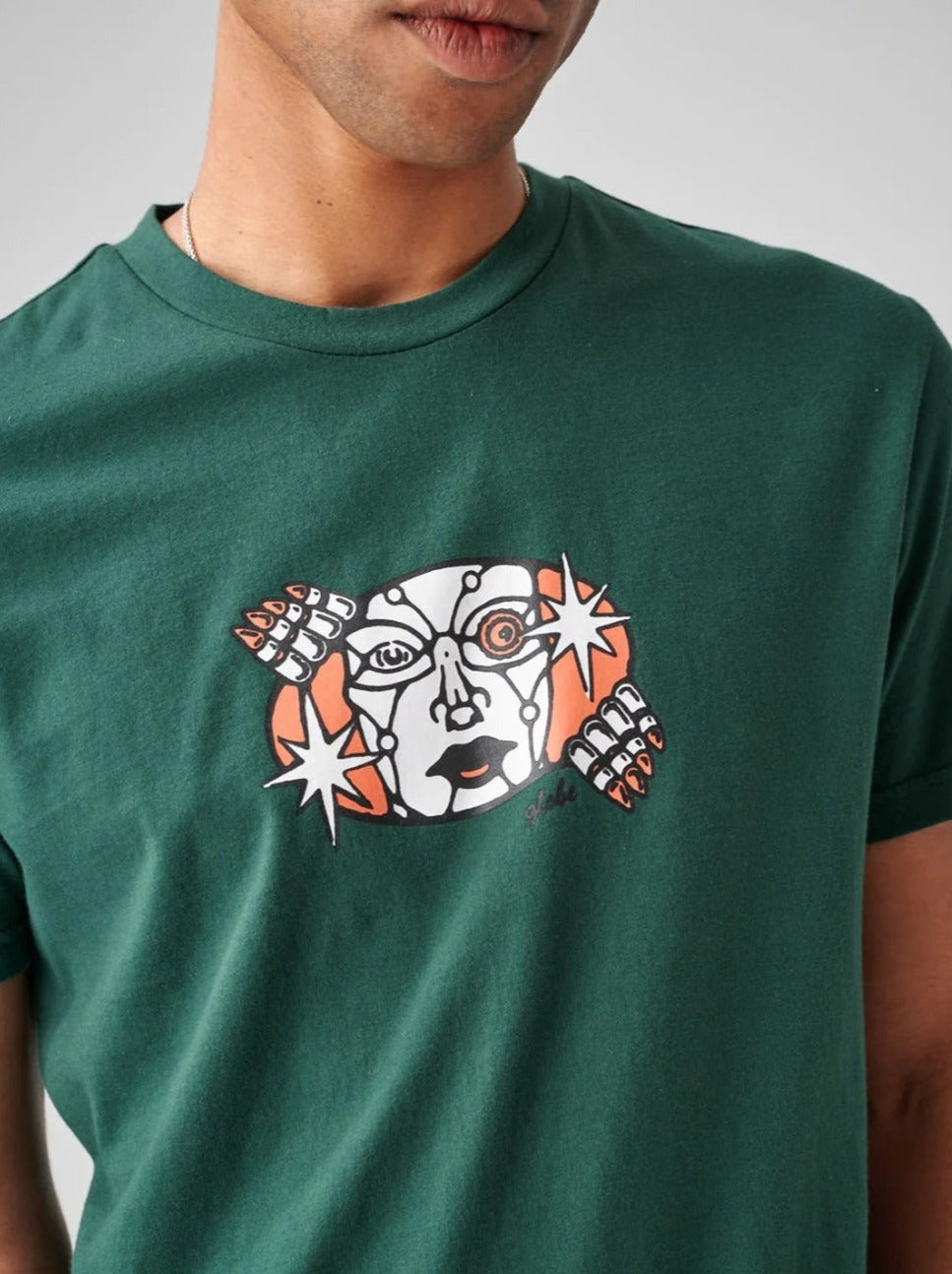 GLOBE PEEKING OUT T-SHIRT NIGHT GREEN