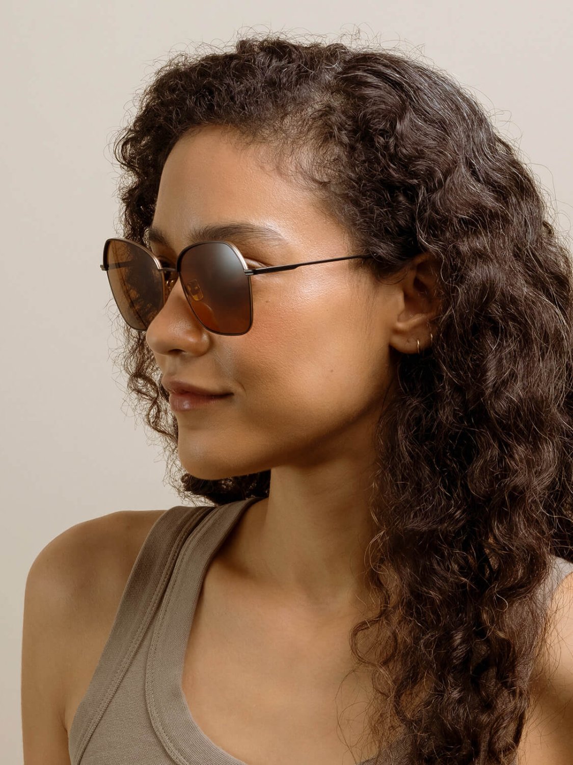 RAEN ZHANA SATIN BLACK GROOVY BROWN