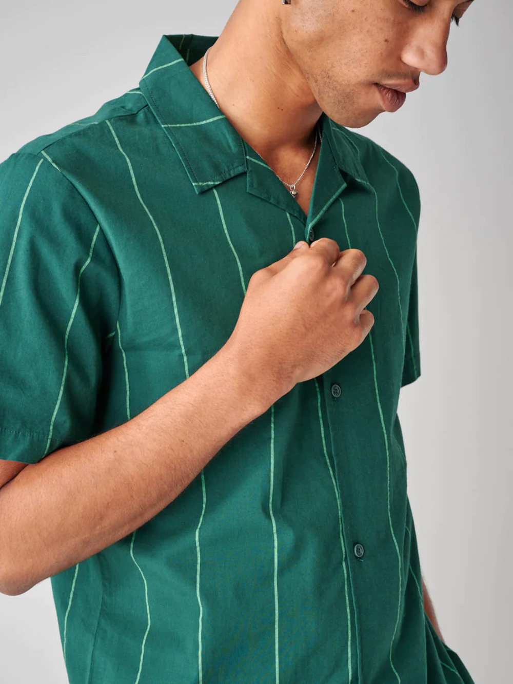 GLOBE OFF COURSE SS SHIRT NIGHT GREEN