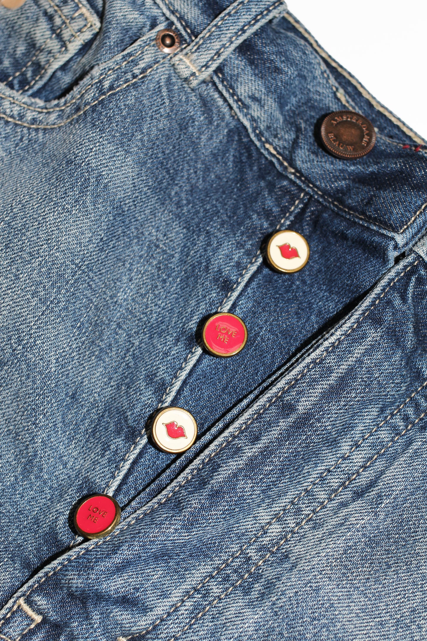 HIGH WASTED DENIM SHORTS