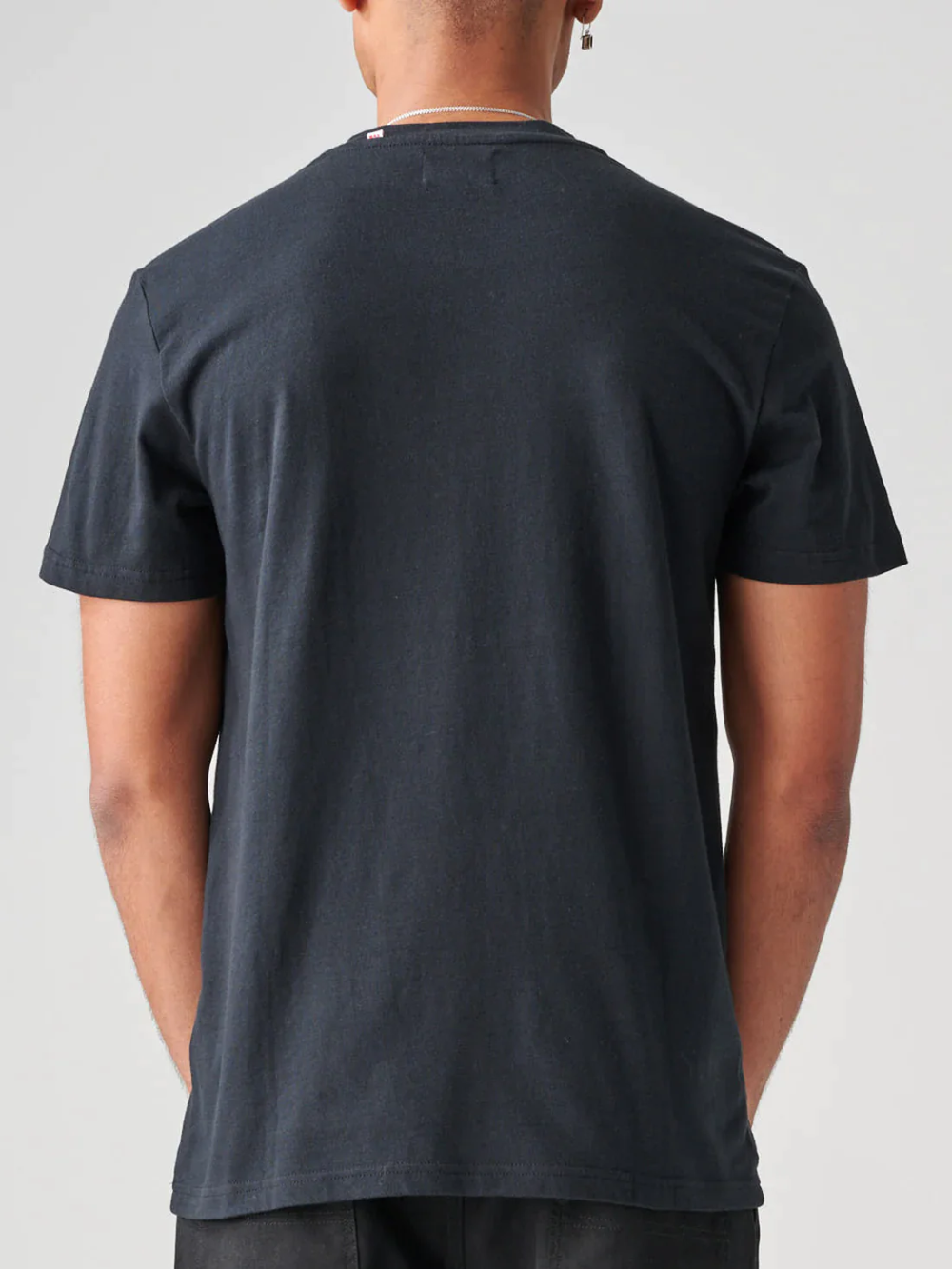 GLOBE UNBALANCED TEE BLACK