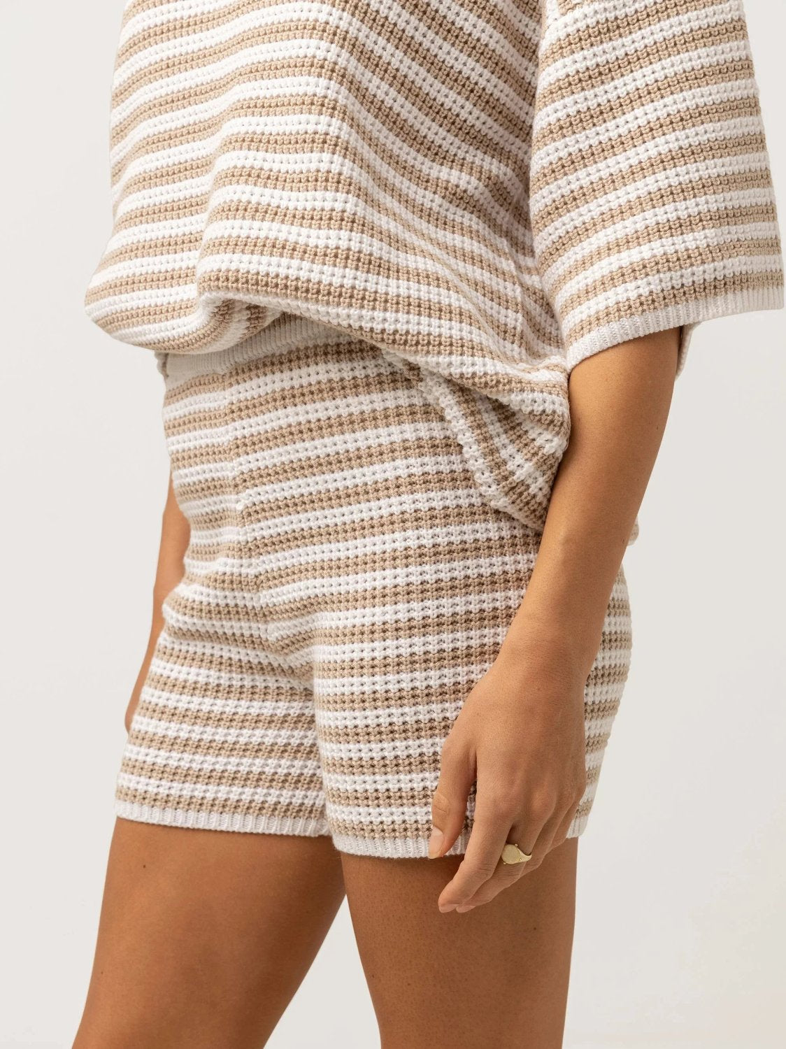 CORSICA KNIT SHORT