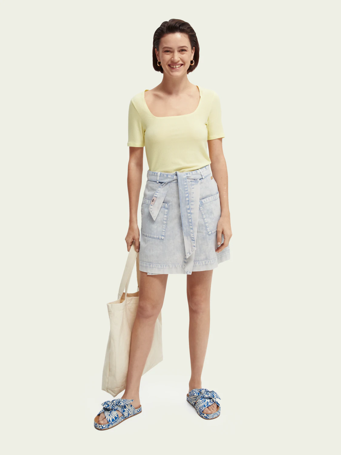 SCOTCH & SODA FITTED RIBBED SCOOP NECK LEMON