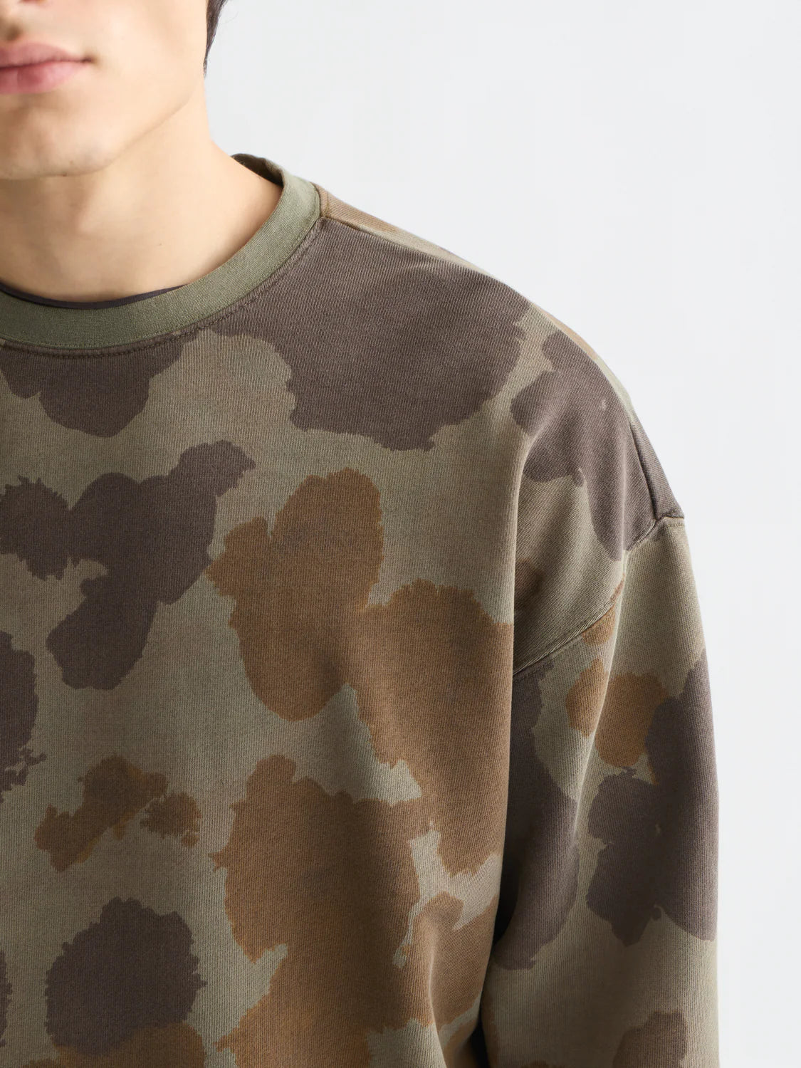 S&S PRINTED OVERDYED LOOSE SWEATSHIRT ANIMAL OLIVE 