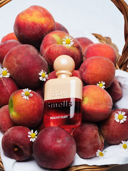 BOY SMELLS PEACHY OUDY 