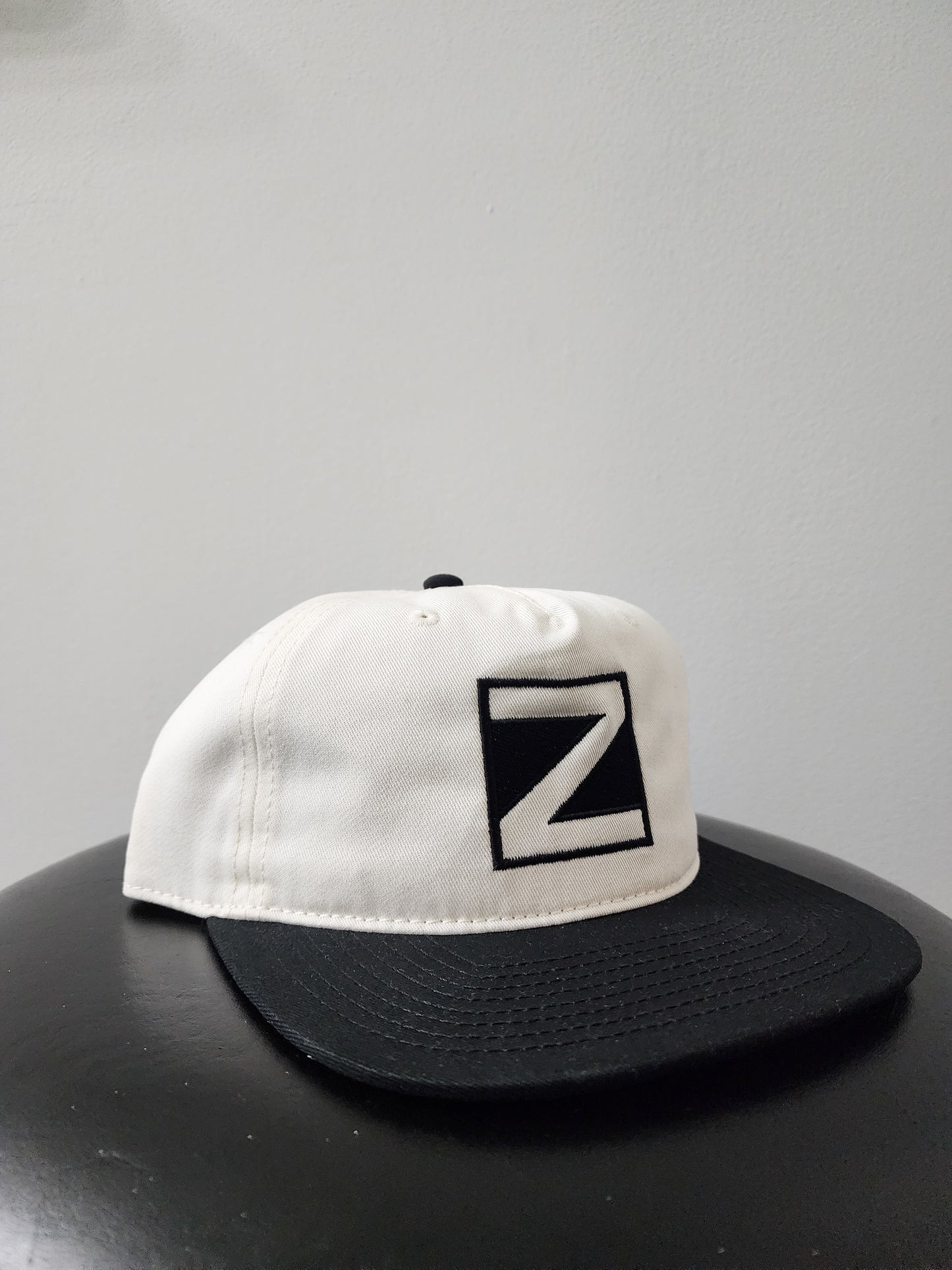 ZC BOX LOGO SNAPBACK