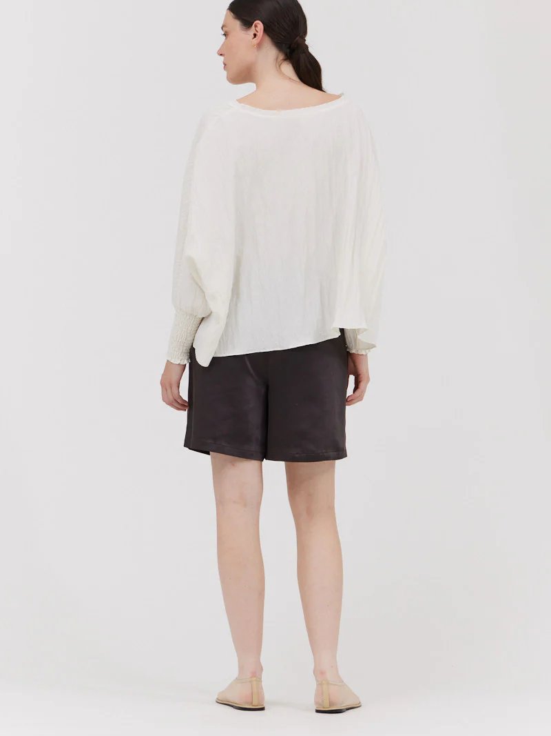 GRADE & GATHER SMOCKED CUFF BOXY TOP MILK