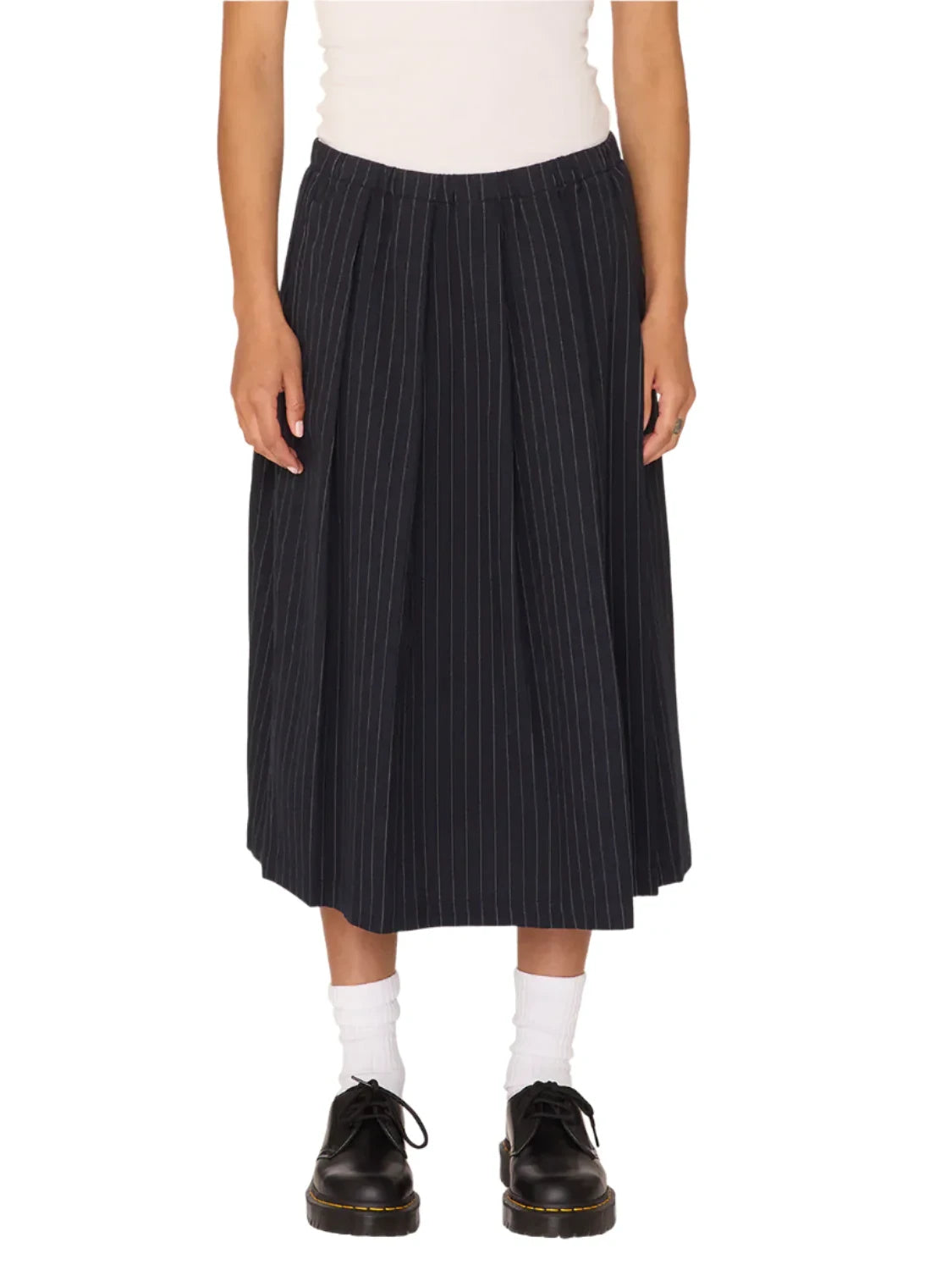 OBEY MADELINE PLEATED SKIRT NAVY