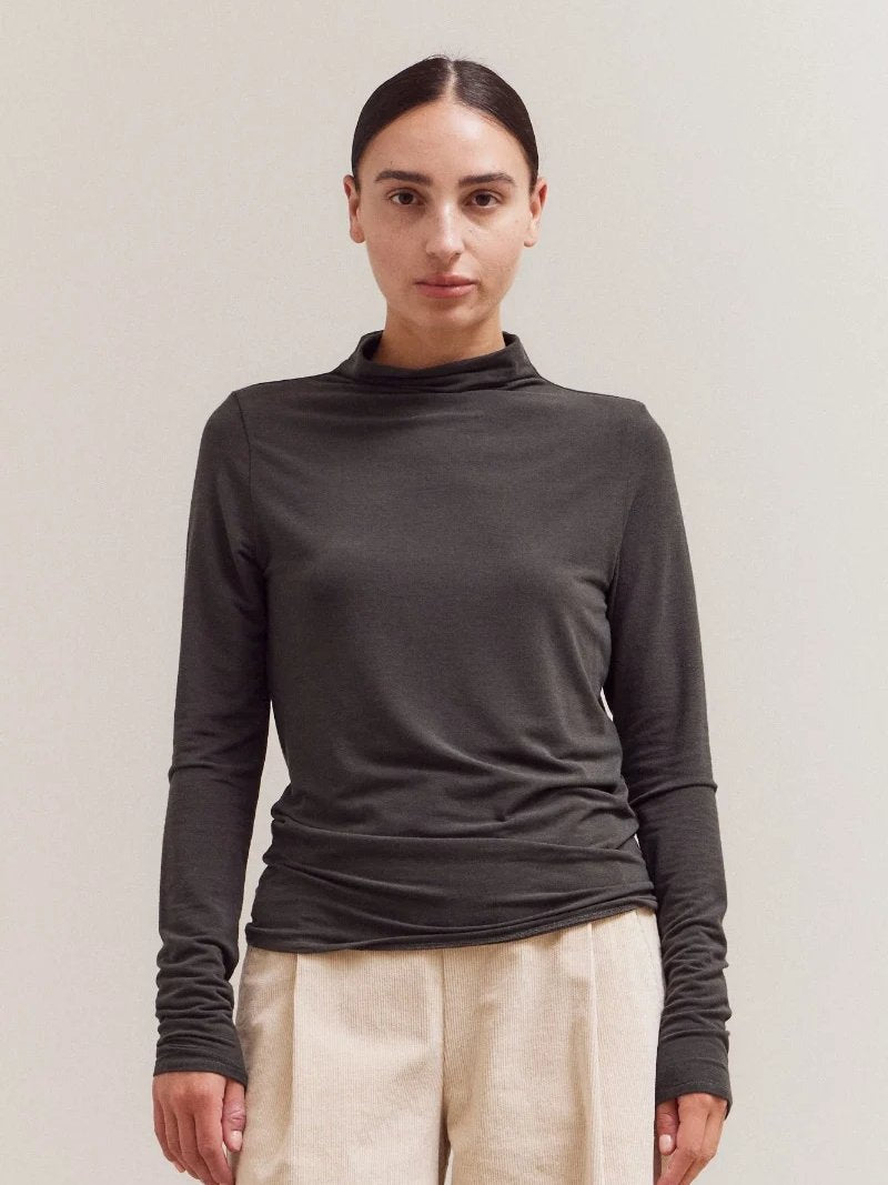 GRADE&GATHER ALICIA MOCK NECK TOP DEEP FOREST 