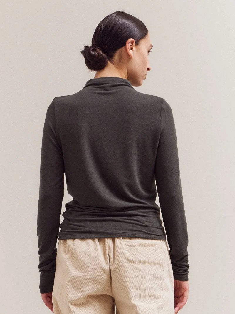GRADE&GATHER ALICIA MOCK NECK TOP DEEP FOREST 