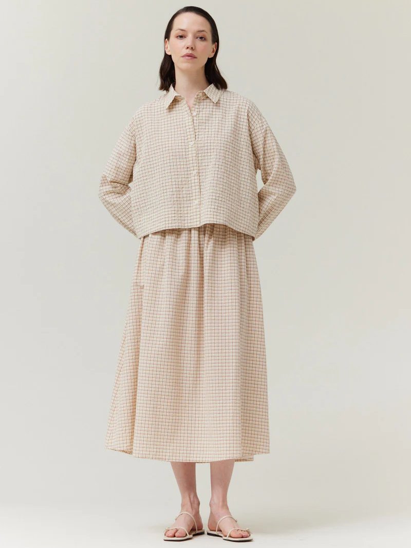 GRADE & GATHER CHECK PLAID CROP SHIRT CREAM