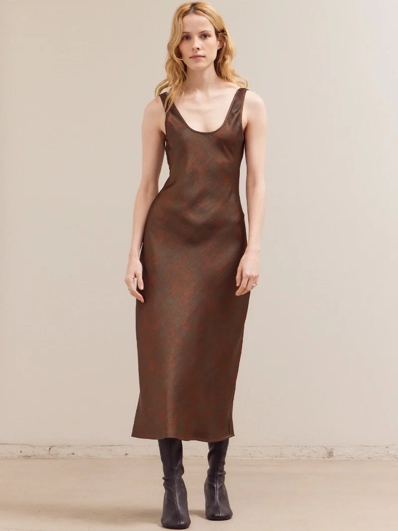 GRADE & GATHER CARA PRINTED SATIN MAXI DRESS BRONZE 