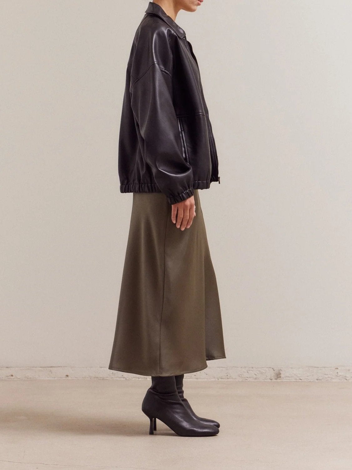 GRADE & GATHER BRENDA BOMBER JACKET BLACK 