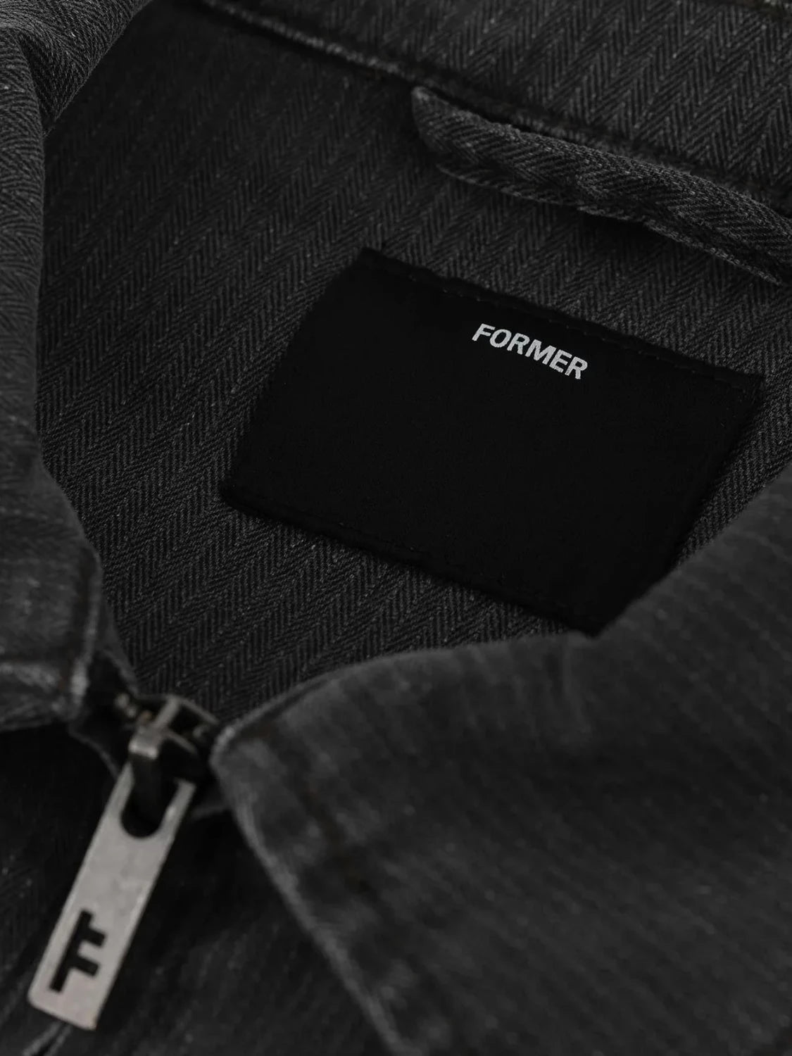 FORMER DISTEND JACKET CHARCOAL PIN