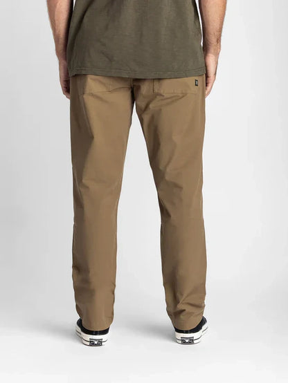 ROARK LAYOVER PRO TRAVELER PANT DARK KHAKI 