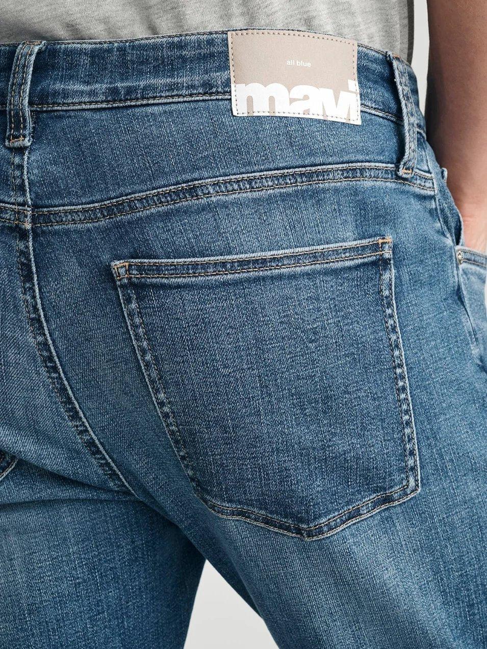 MAVI MARCUS SLIM STRAIGHT LEG JEAN  MID BRUSHED CLASSIC VINTAGE