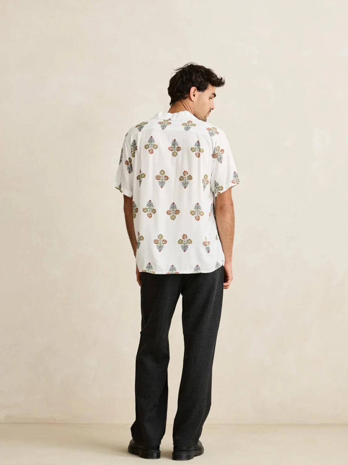 RHYHTHM BOUQUET S/S SHIRT NATURAL 