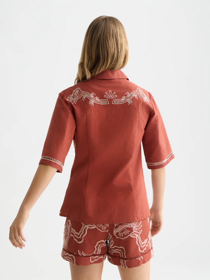 S&S EMBROIDERED FITTED SHIRT BURNT HENNA