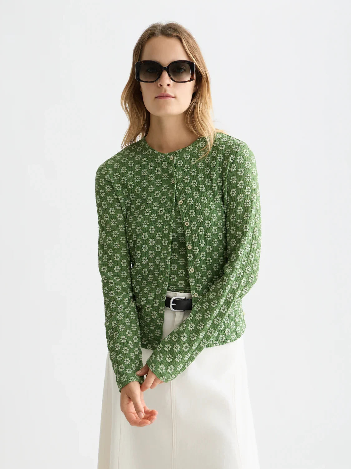 S&S STRUCTURED BUTTON UP LONG SLEEVE TOP GARDEN GREEN
