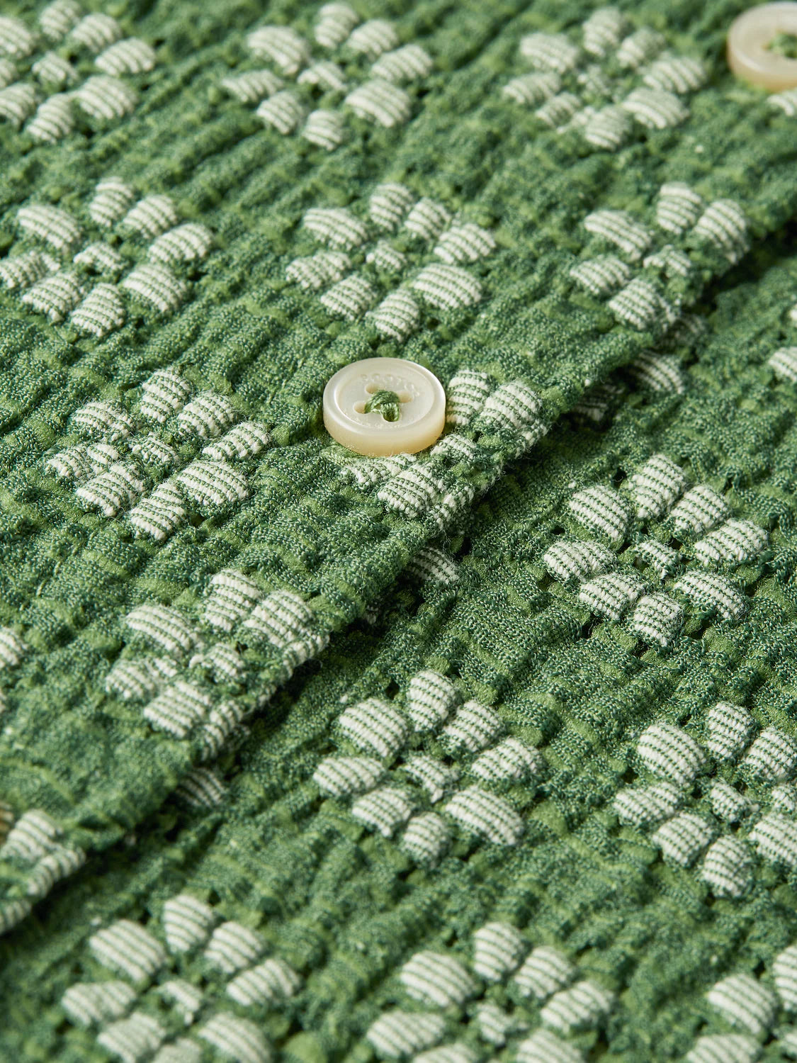 S&S STRUCTURED BUTTON UP LONG SLEEVE TOP GARDEN GREEN