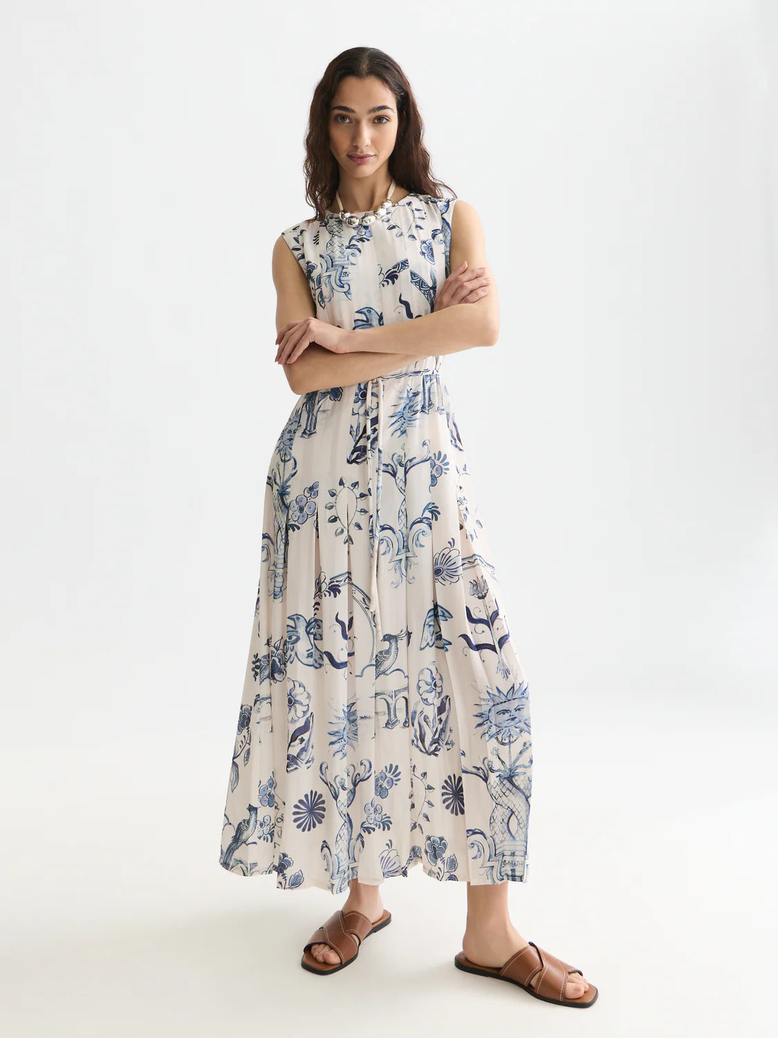 S&S PRINTED PLEATED DRESS DELFT TILES BLUE