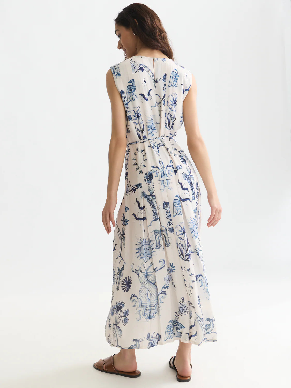 S&S PRINTED PLEATED DRESS DELFT TILES BLUE